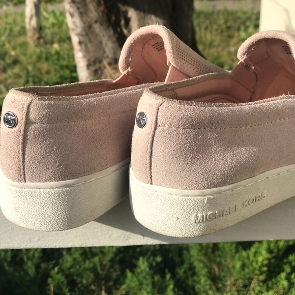 SOLD Michael Kors Slip-On Sneakers in Blush Sz 6 - Picture 6 of 8